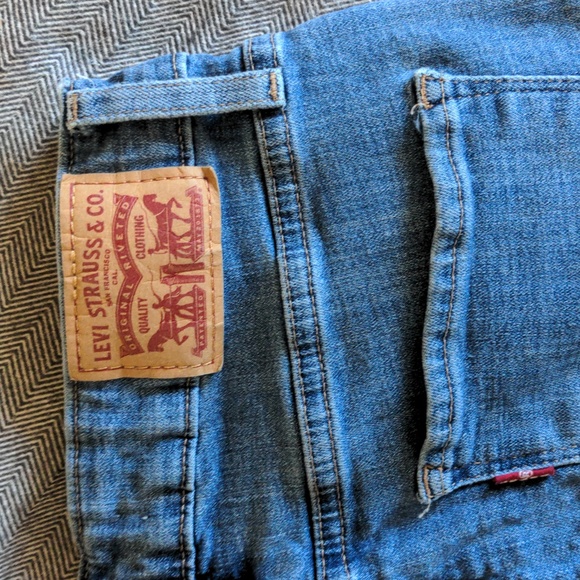 Levi high rise skinny jeans - Picture 4 of 5